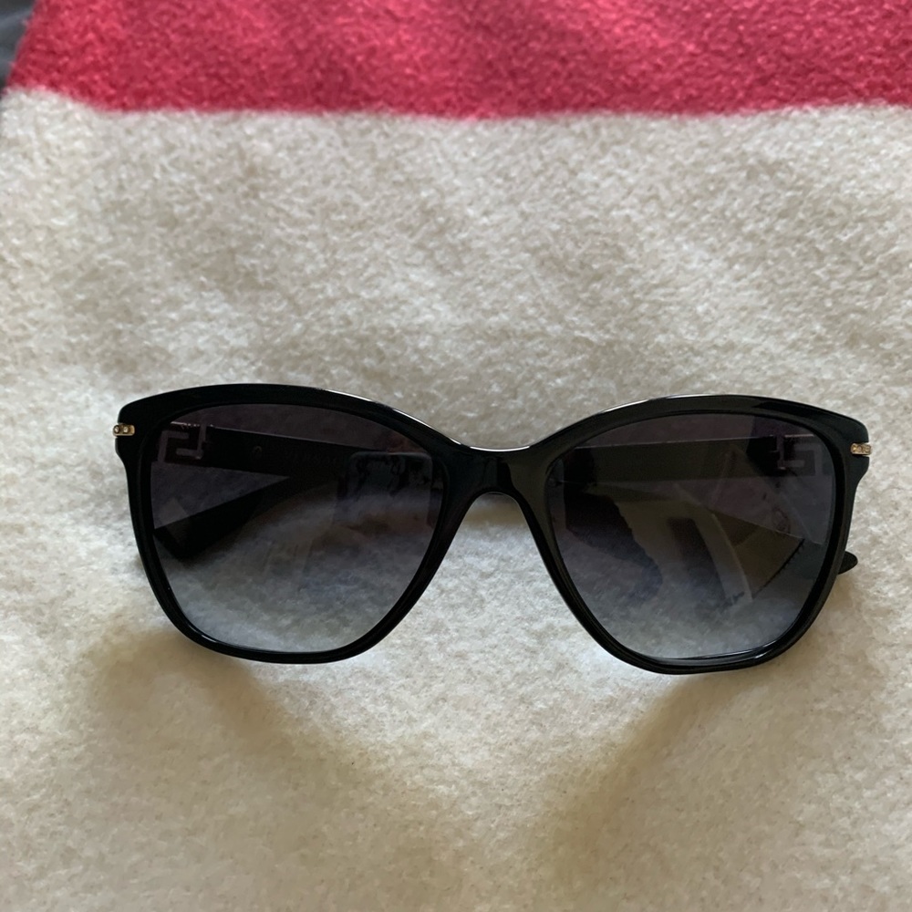 ✨ VERSACE sunglasses ✨